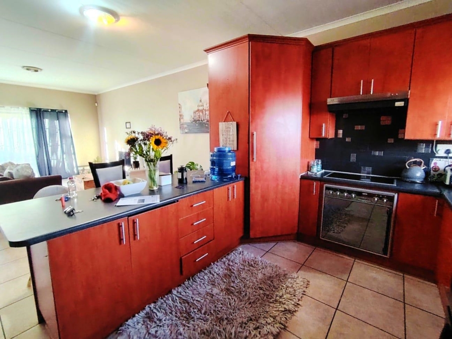 3 Bedroom Property for Sale in Langenhovenpark Free State